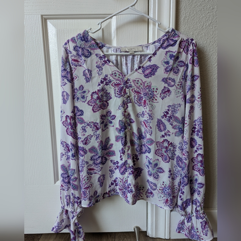 💜 LOFT | Floral Blouse